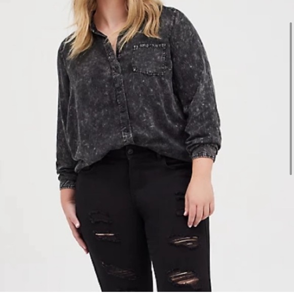 Torrid black mineral wash button down shirt size 3X - Picture 2 of 5